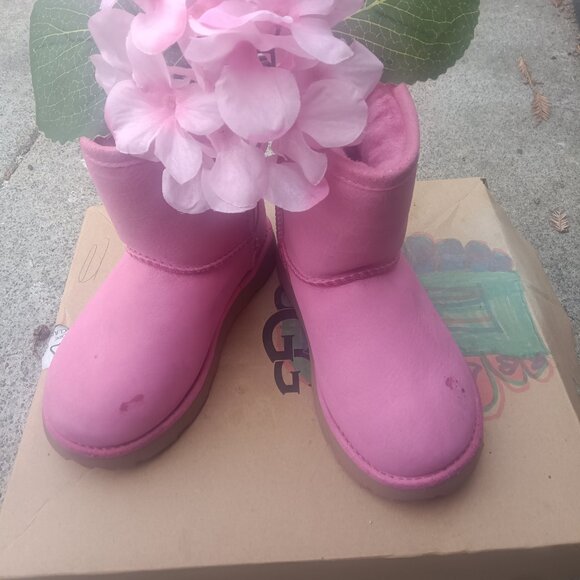 UGG Pink Boots - Picture 1 of 4